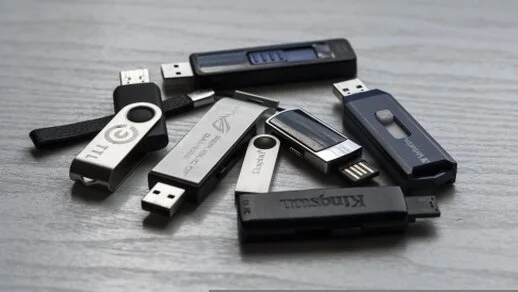 Mehrere USB-Speichergeräte